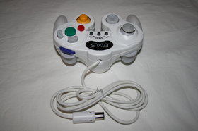 m GC Ohjain white 2 9d3