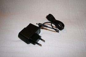 Nikon EN-EL5 Laturi 230V ja 12V 12 m EL1EL3NP800laturi4 ebc